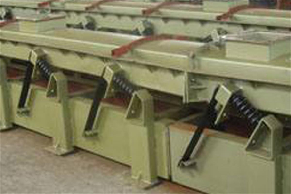 慣性振動(dòng)輸送機(jī)的應(yīng)用，起到6大作用